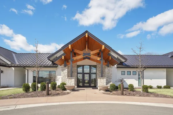 $740,000 | 986 Moers Drive, Chaska, MN 55318