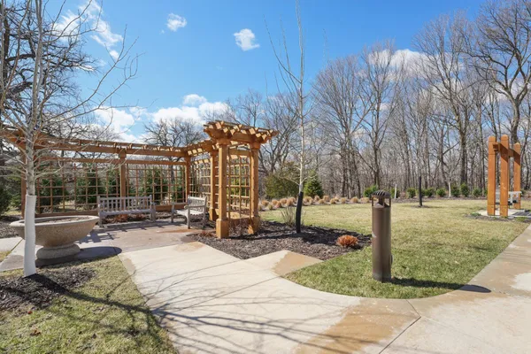 $740,000 | 986 Moers Drive, Chaska, MN 55318