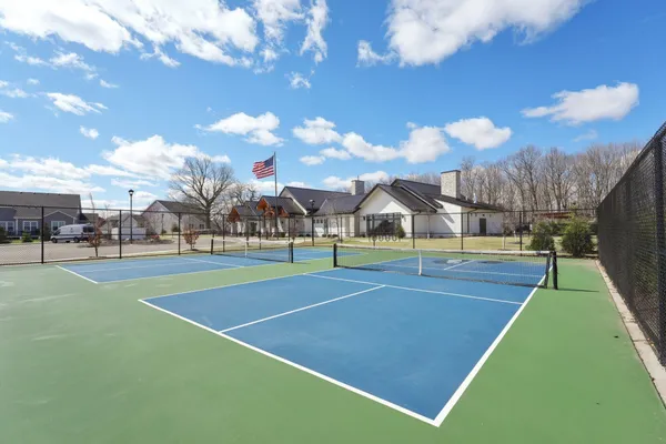 $740,000 | 986 Moers Drive, Chaska, MN 55318