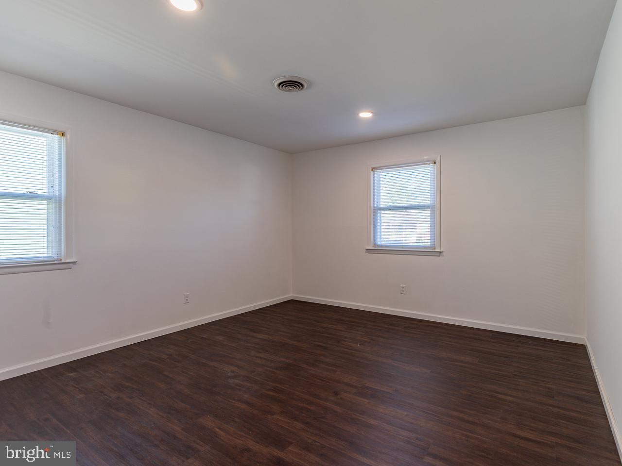 134 Georgetown Road Toms River, NJ 08757 - Photo 20 of 34 Master bedroom