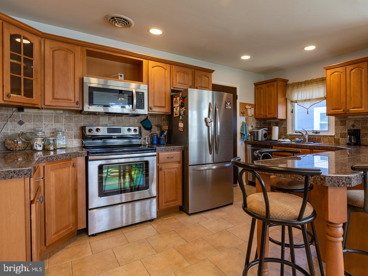 134 Georgetown Road Toms River, NJ 08757 - Photo 10 of 34 Stainless Steel appliances