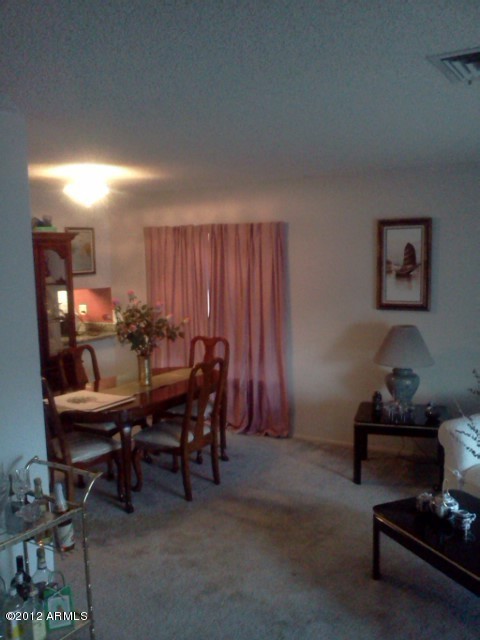 1608 East Vineyard Road Phoenix, AZ 85042 - Photo 9 of 16 1608 E