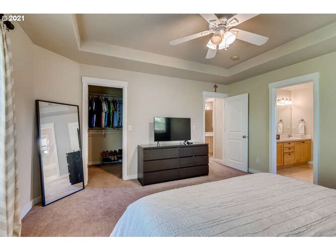 1292 Southeast Stapleton Loop Gresham, OR 97080 - Photo 11 of 16 Gallery Image 11