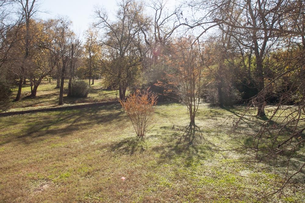 1012 Neelys Bend Road Madison, TN 37115 - Photo 35 of 38 a backyard of a house with lots of green space