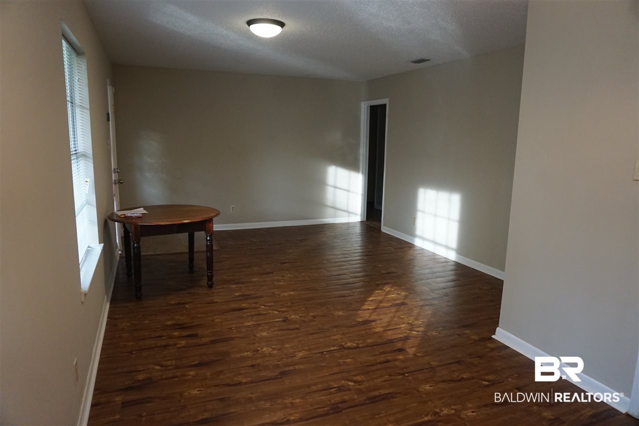 116 Vanderbilt Drive Mobile, AL 36608 - Photo 3 of 35