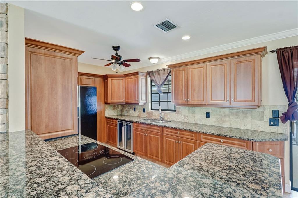 371 9th Street Southwest Naples, FL 34117 - Photo 6 of 20 Gallery Image 6