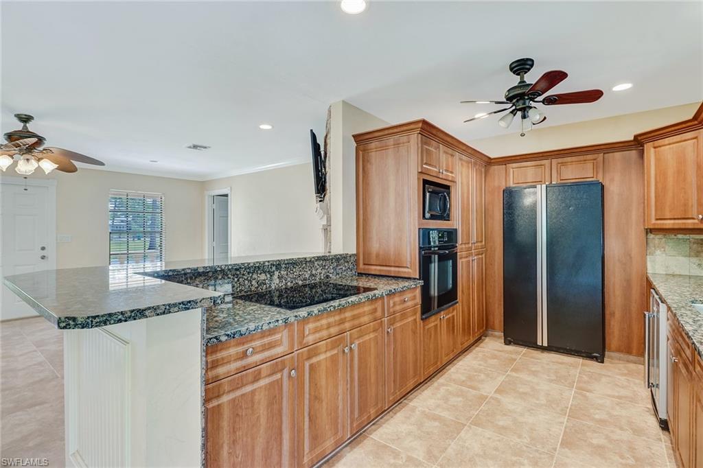 371 9th Street Southwest Naples, FL 34117 - Photo 7 of 20 Gallery Image 7