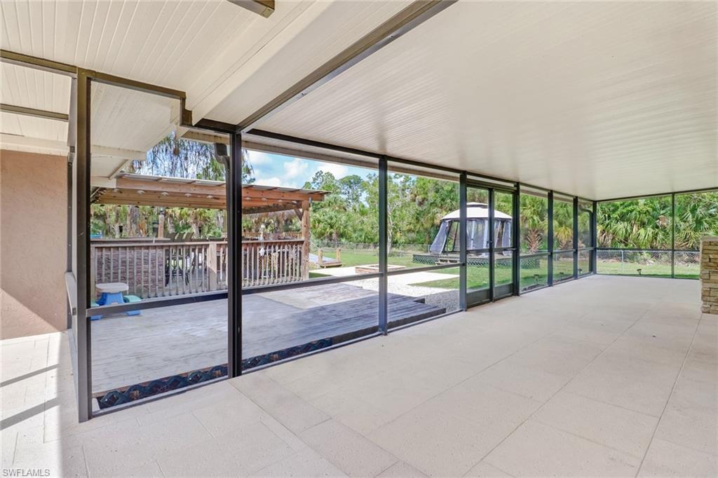 371 9th Street Southwest Naples, FL 34117 - Photo 10 of 20 Gallery Image 10