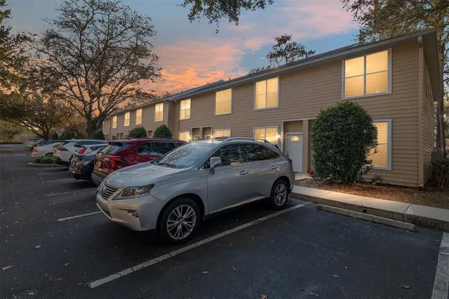 $184,900 | 3552 Southwest 30th Way, Unit 147, Gainesville, FL 32608