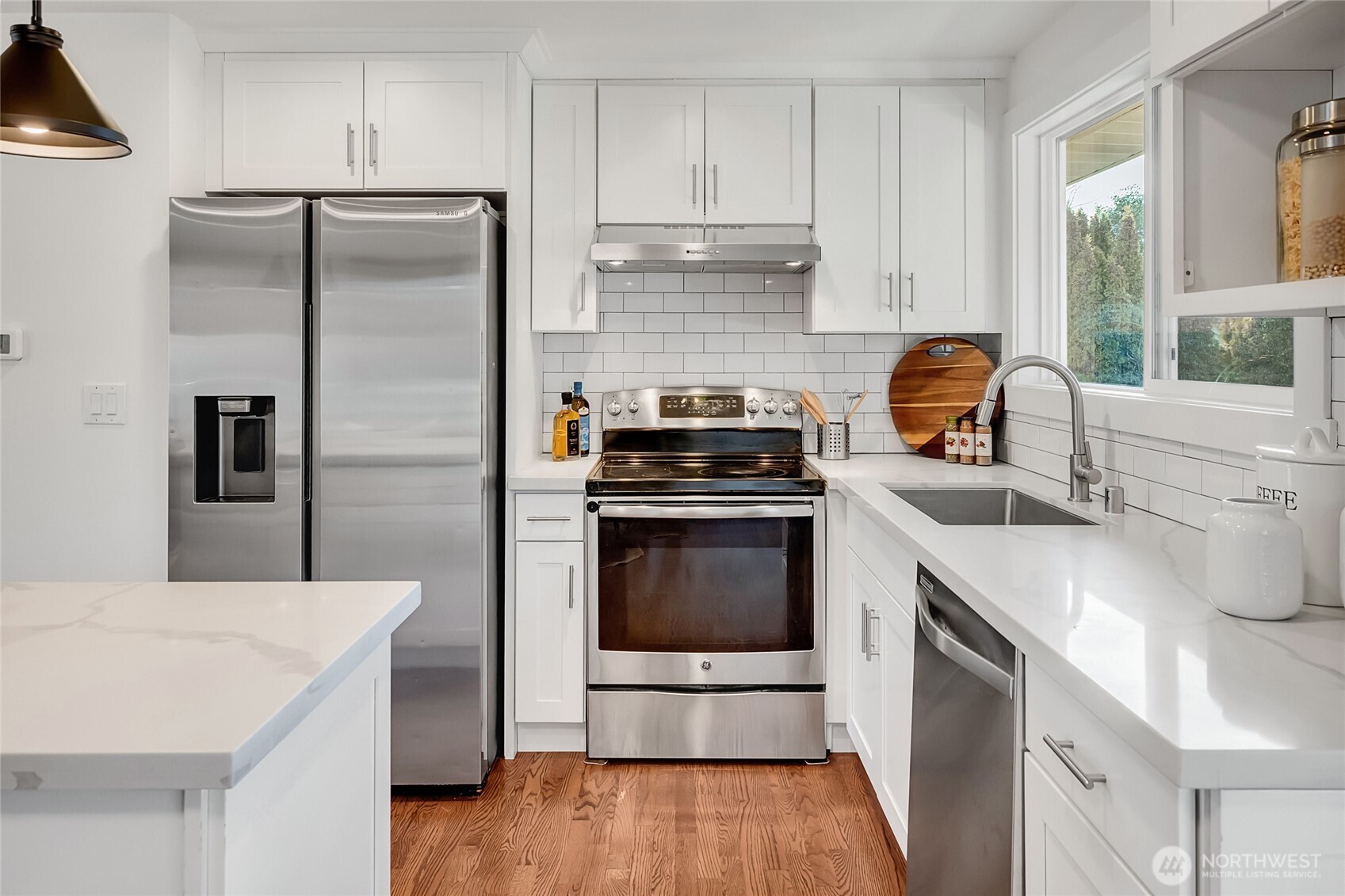 18009 110th Place Southeast Renton, WA 98055 - Photo 15 of 40