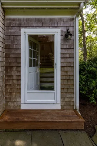 $2,950,000 | 735 Franklin Street, Vineyard Haven, MA 02568