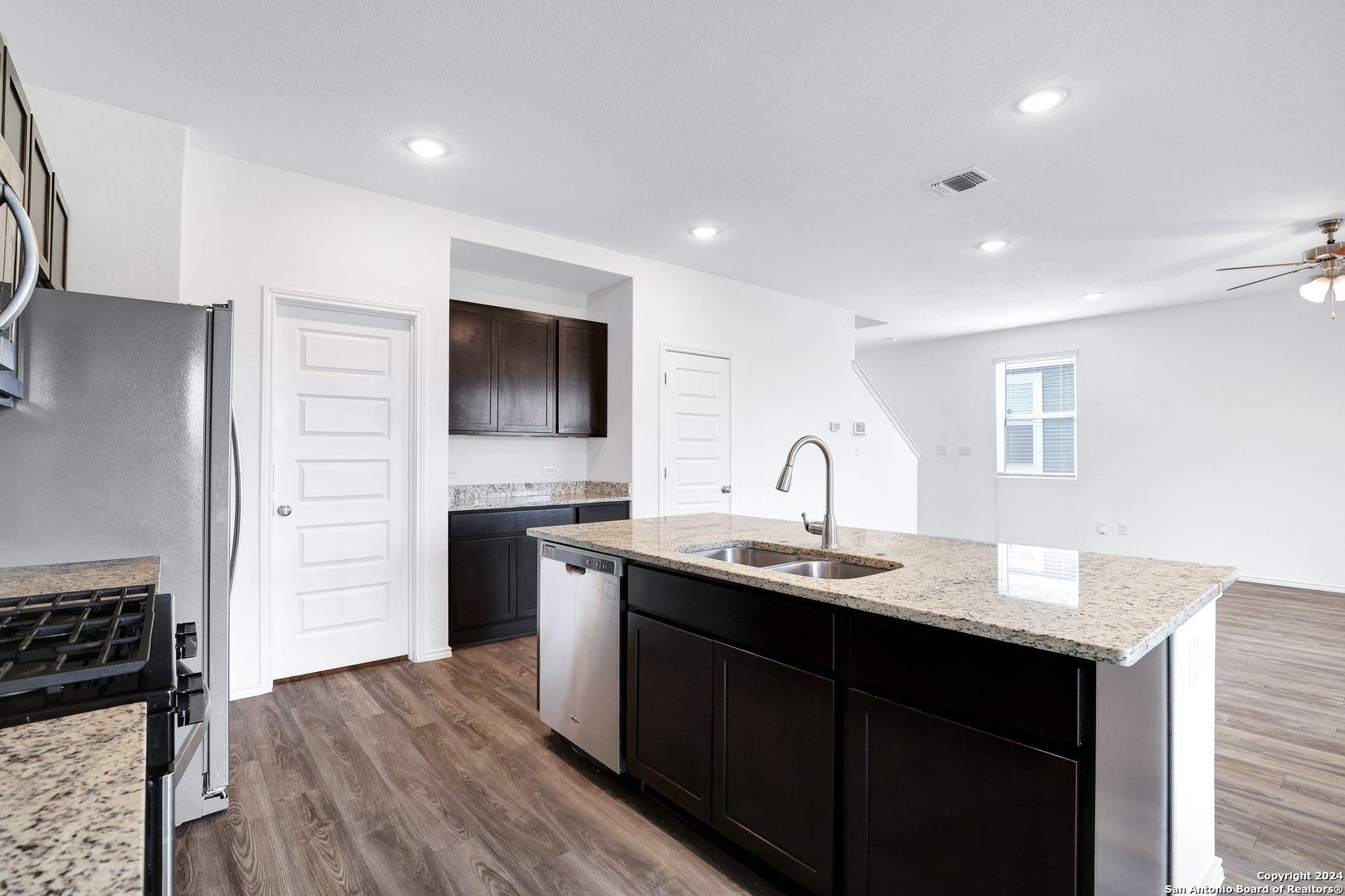 5863 Hematite Rim San Antonio, TX 78222 - Photo 11 of 31