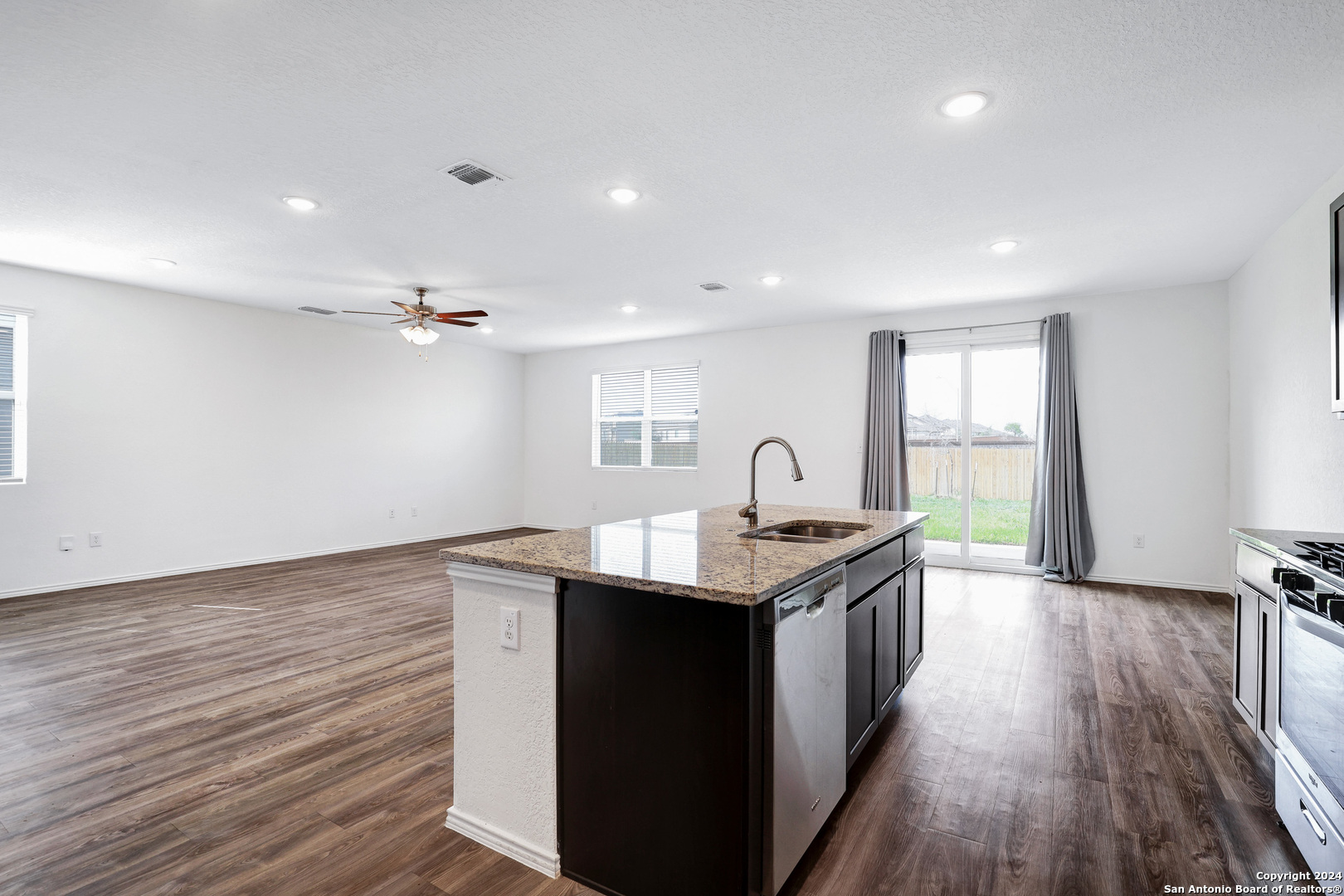 5863 Hematite Rim San Antonio, TX 78222 - Photo 12 of 31