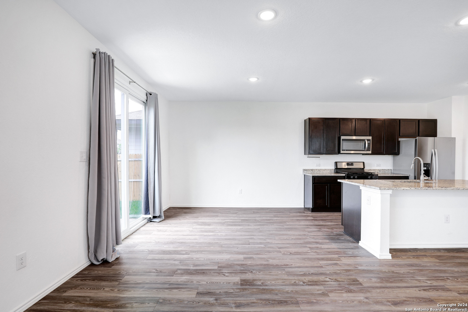 5863 Hematite Rim San Antonio, TX 78222 - Photo 7 of 31