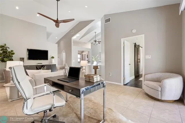 $375,500 | 9804 Northwest 1st Court, Unit 9804, Plantation, FL 33324