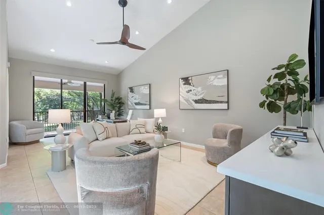 $375,500 | 9804 Northwest 1st Court, Unit 9804, Plantation, FL 33324