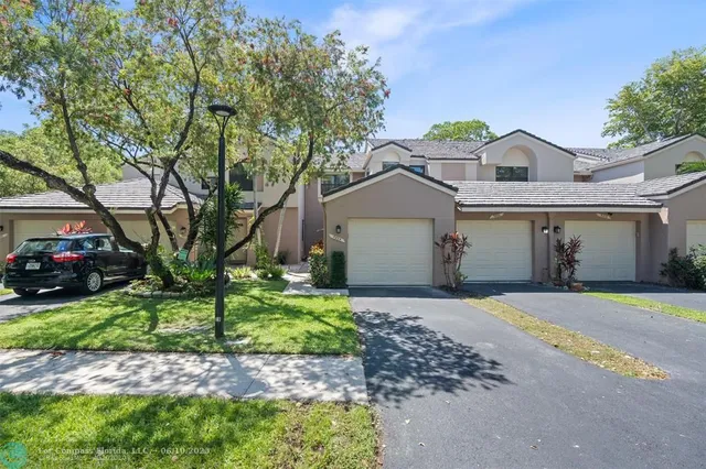 $375,500 | 9804 Northwest 1st Court, Unit 9804, Plantation, FL 33324