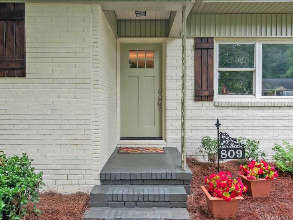 809 Fairbanks Road Charlotte, NC 28210 - Photo 4 of 41 Gallery Image 4
