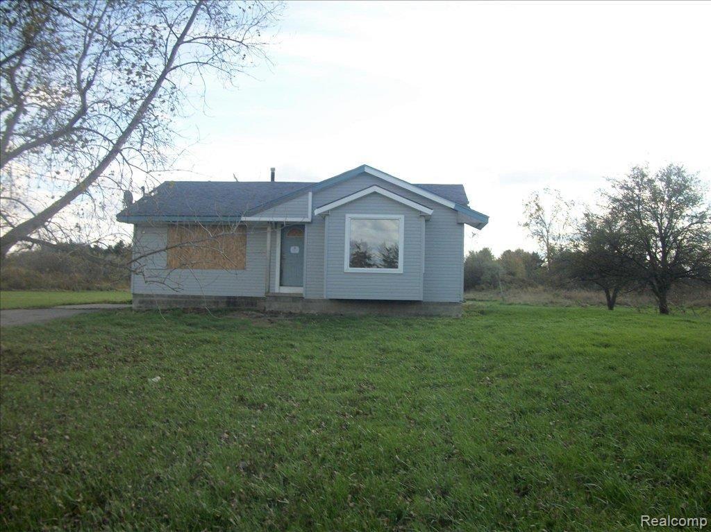 14865 Burt Road Allenton, MI 48002 - Photo 1 of 7 7091415765 Front view