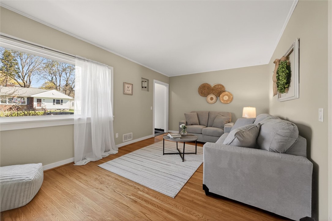 45 Longcroft Road Irondequoit, NY 14609 - Photo 12 of 39 Tons of natural light with big picture window!