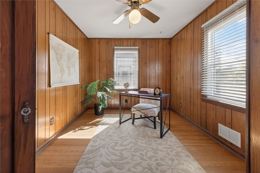 45 Longcroft Road Irondequoit, NY 14609 - Photo 24 of 39 Great home office space or 3rd bedroom!