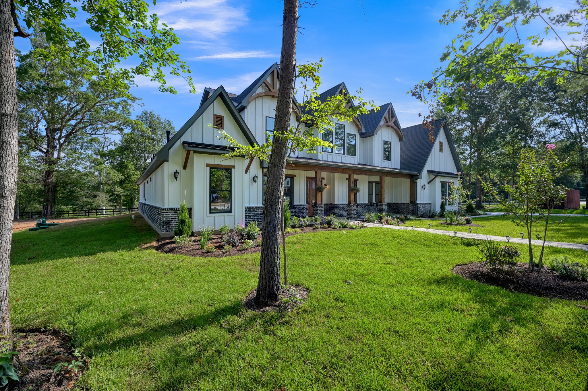 24816 Two Rivers Road Montgomery, TX 77316 - Photo 4 of 50 Gallery Image 4