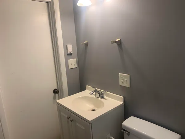 $1,795 | 354 Main Street, Unit 3, Somersworth, NH 03878