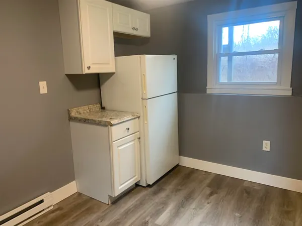 $1,795 | 354 Main Street, Unit 3, Somersworth, NH 03878