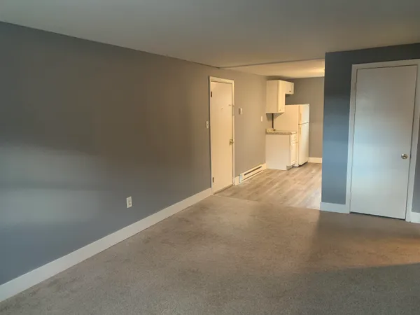 $1,795 | 354 Main Street, Unit 3, Somersworth, NH 03878