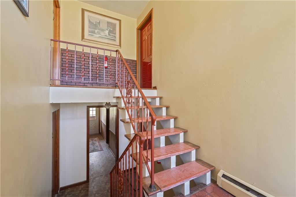 206 Downes Road Greensburg, PA 15601 - Photo 4 of 24