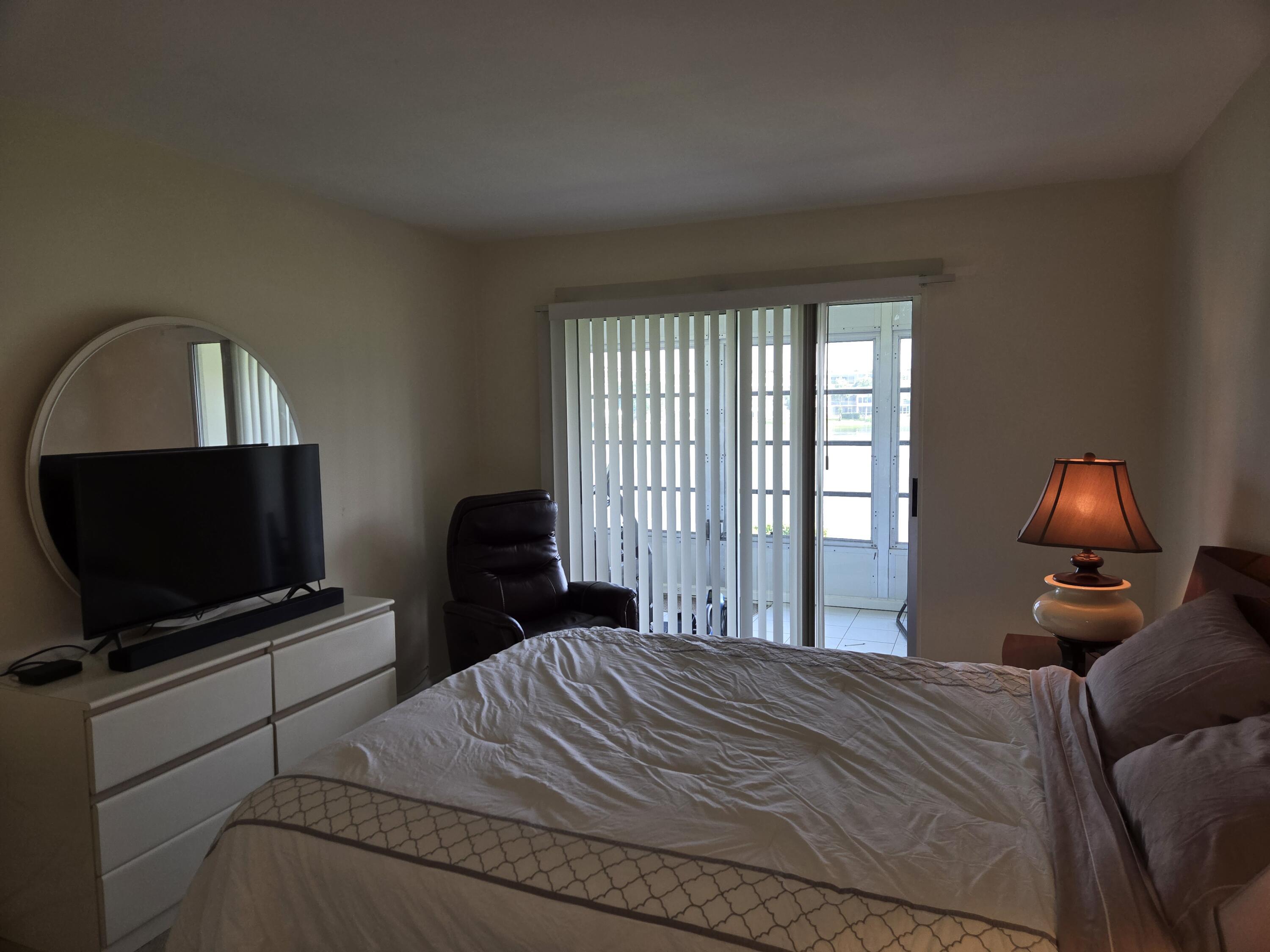 2031 Exeter Boca Raton, FL 33434 - Photo 13 of 45 20241029_143620