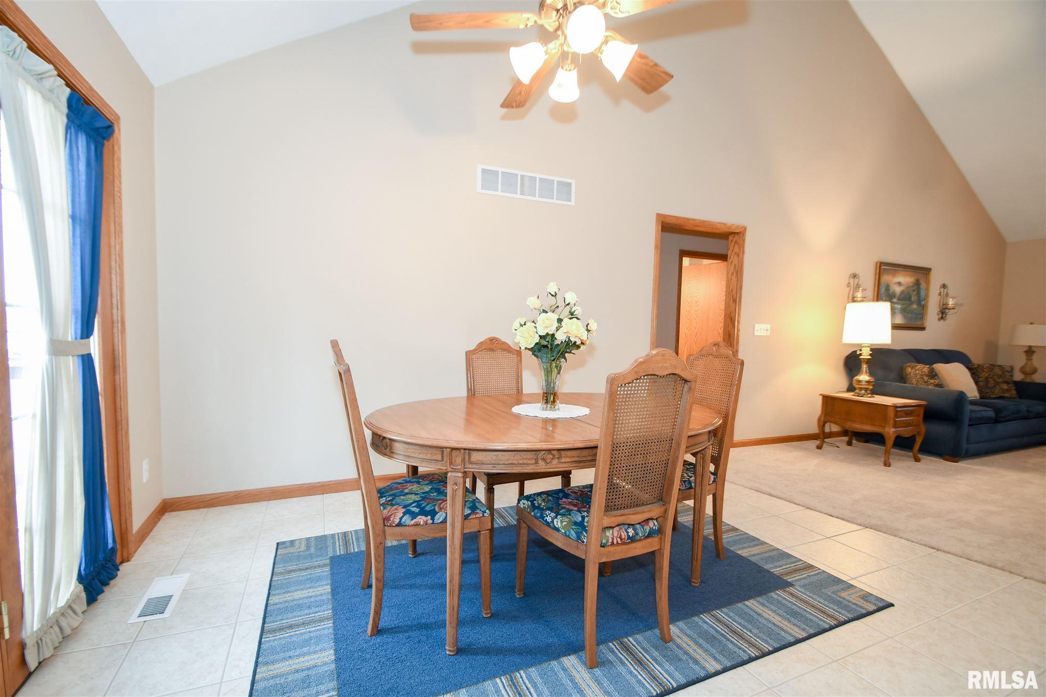 1018 South Johanson Road Peoria, IL 61607 - Photo 17 of 38