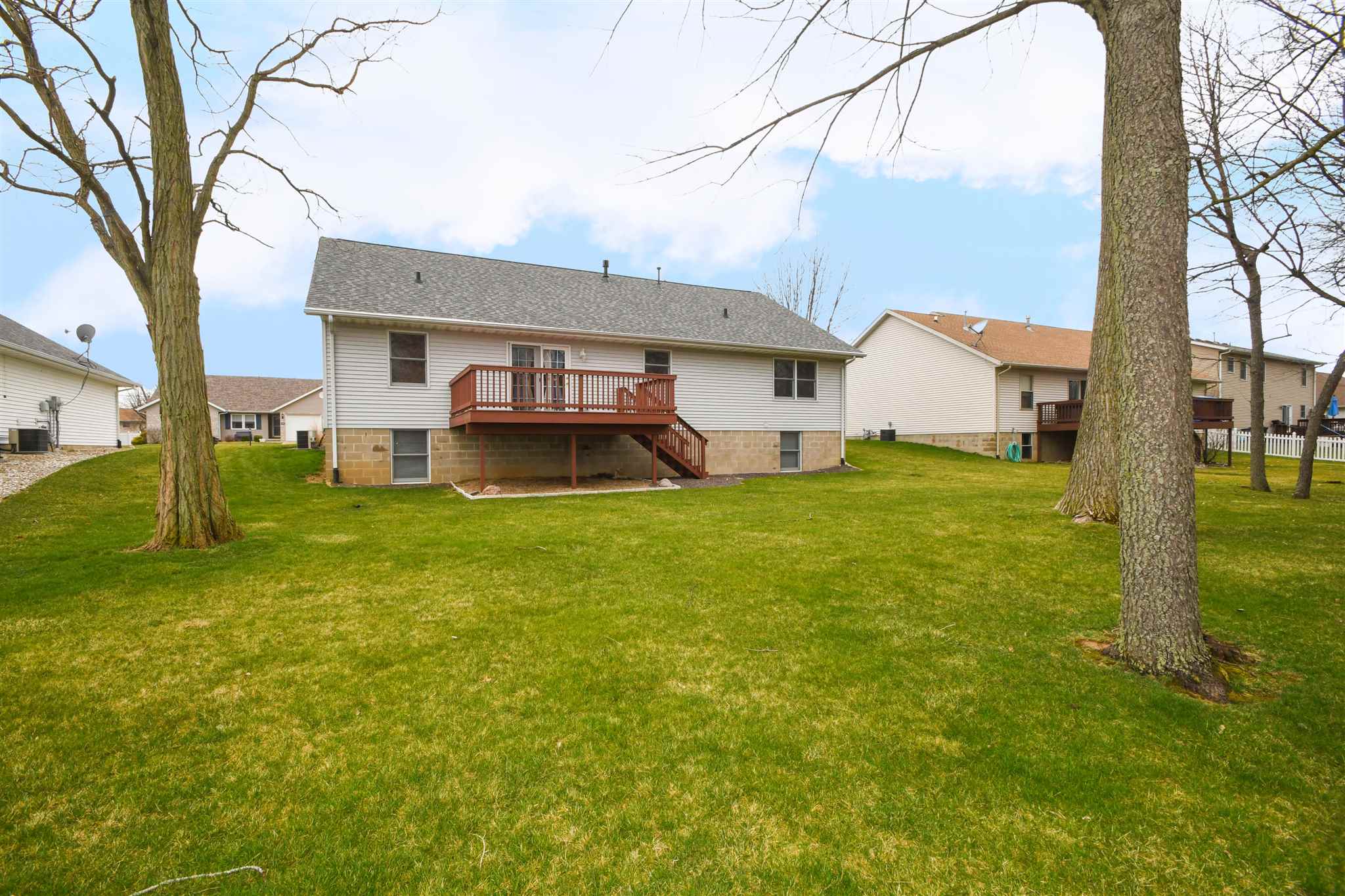 1018 South Johanson Road Peoria, IL 61607 - Photo 35 of 38