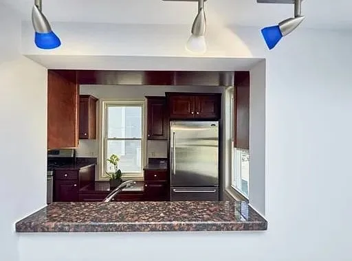 $1,800 | 32 Sciarappa Street, Unit 2, Cambridge, MA 02141