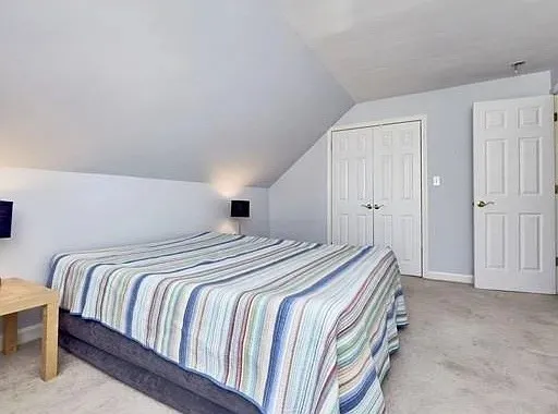 $1,800 | 32 Sciarappa Street, Unit 2, Cambridge, MA 02141