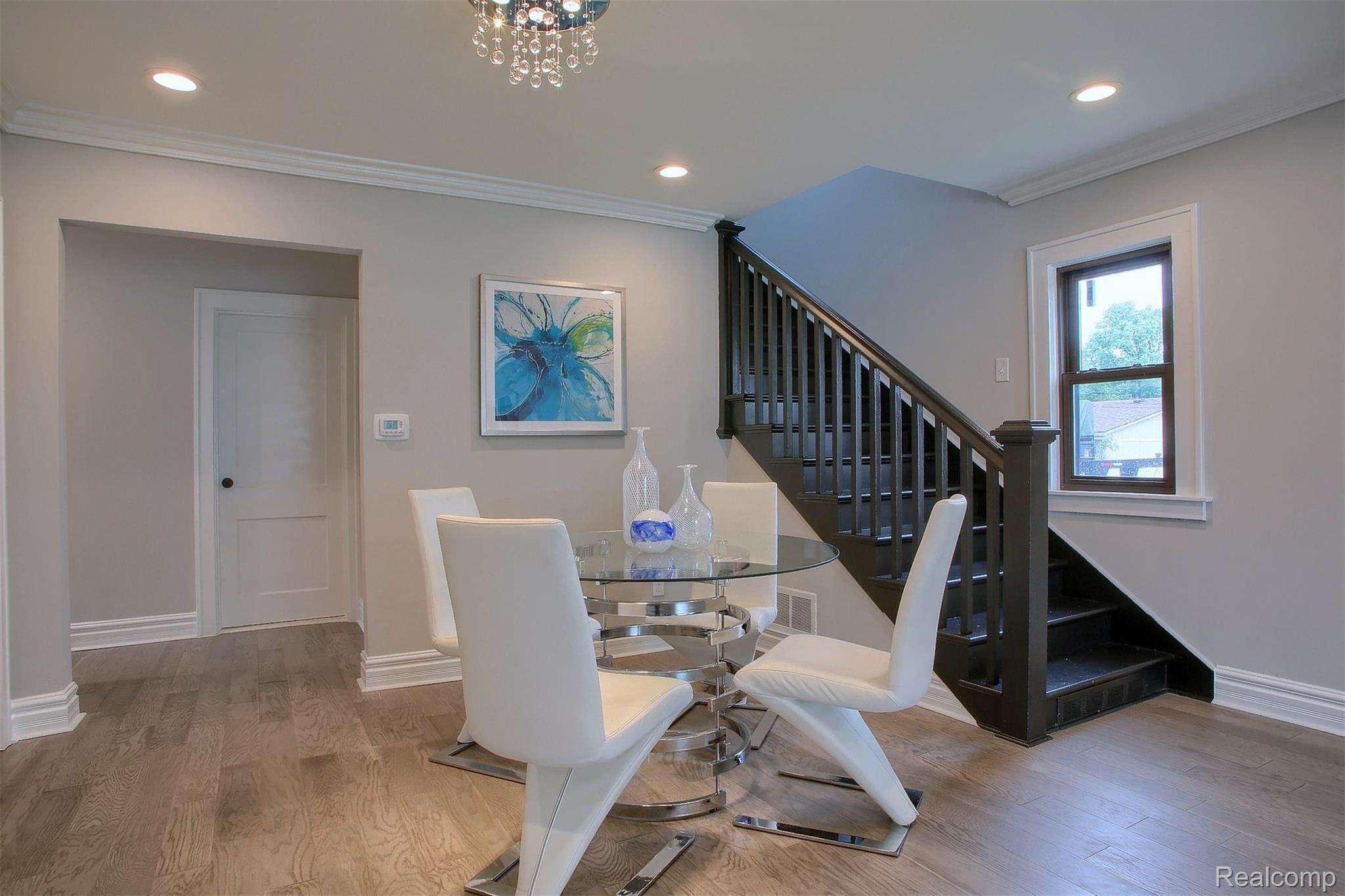 3892 Alida Avenue Rochester, MI 48309 - Photo 8 of 27 8-Dining Room.jpg