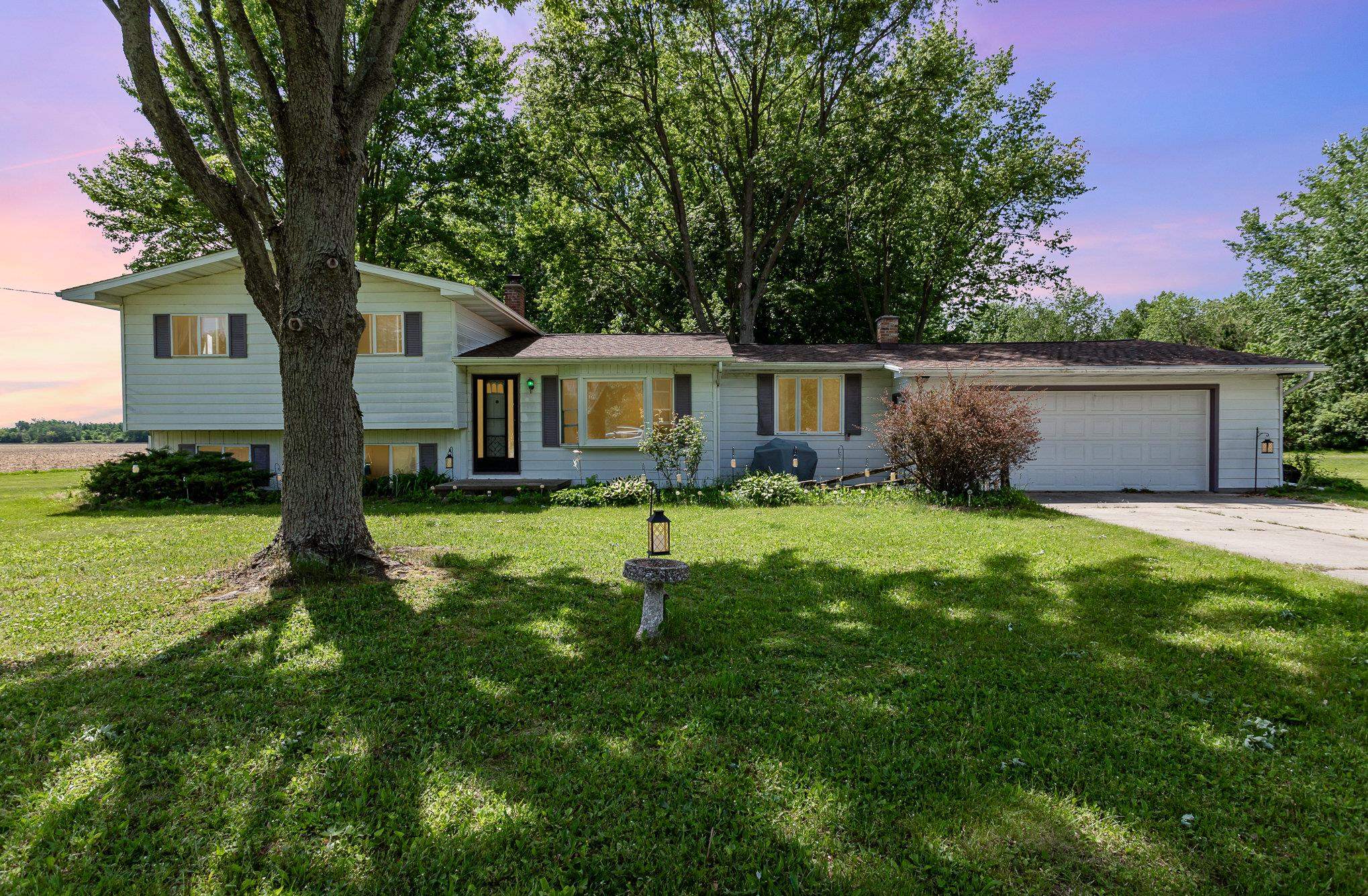 10827 Carter Road Freeland, MI 48623 - Photo 33 of 36 50143178-302f214e-8194-434c-b6c6-992ba2d3bf00.JPG