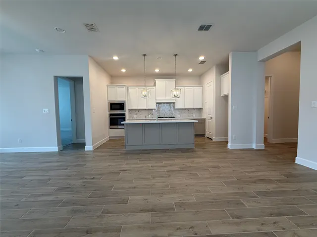 $2,700 | 42615 Mystery Lane, Magnolia, TX 77354