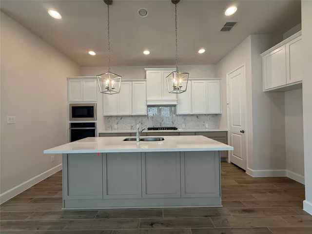 $2,700 | 42615 Mystery Lane, Magnolia, TX 77354