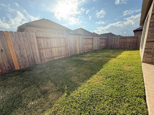 $2,700 | 42615 Mystery Lane, Magnolia, TX 77354