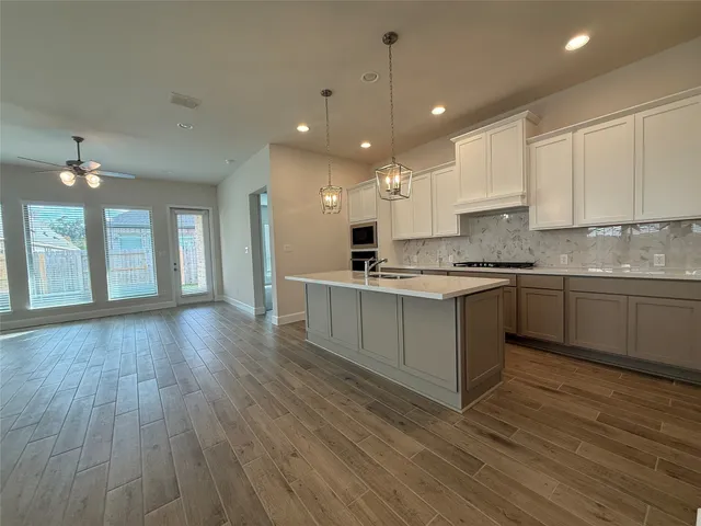 $2,700 | 42615 Mystery Lane, Magnolia, TX 77354