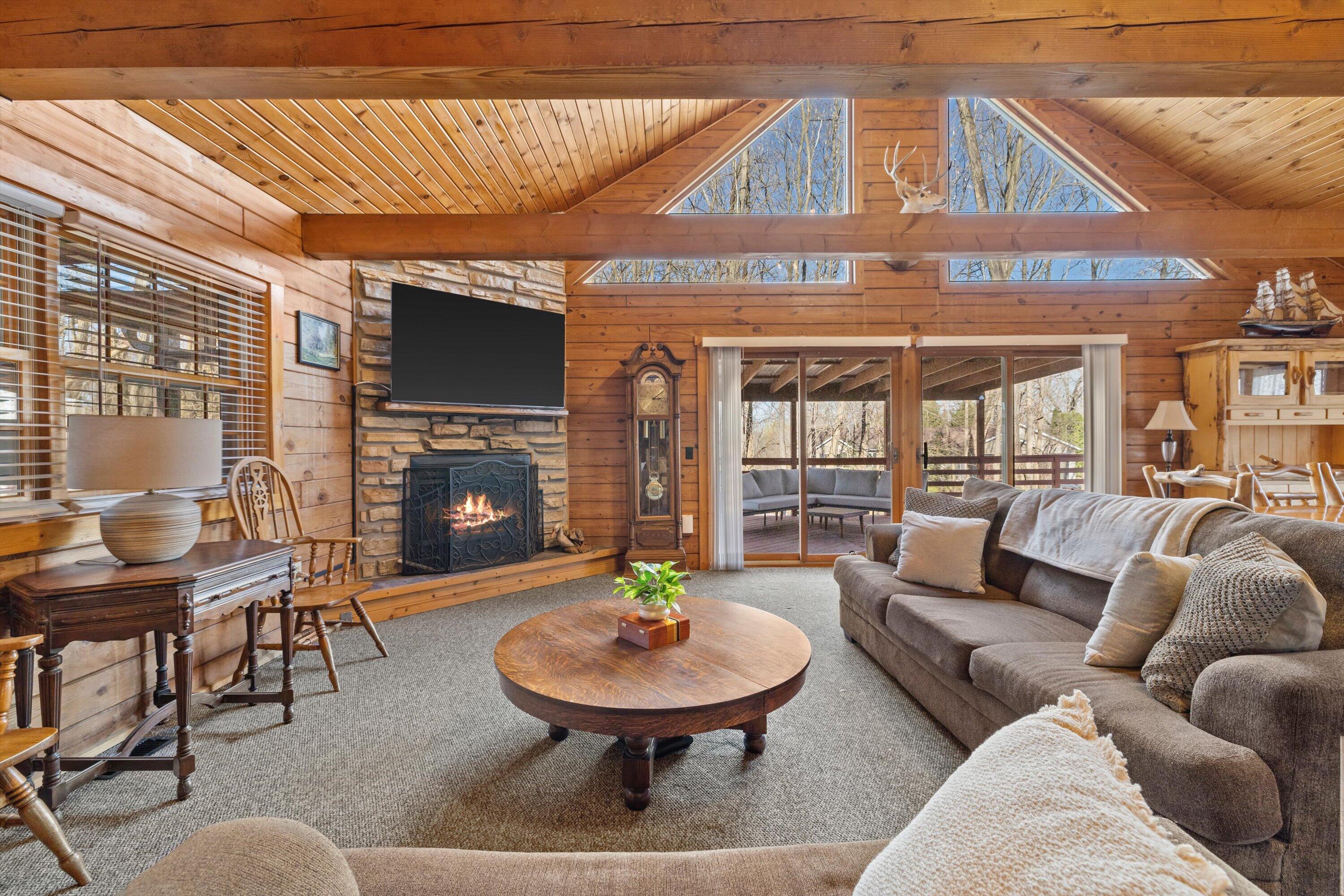 9225 400th Avenue Randall, WI 53128 - Photo 12 of 59 Great Room