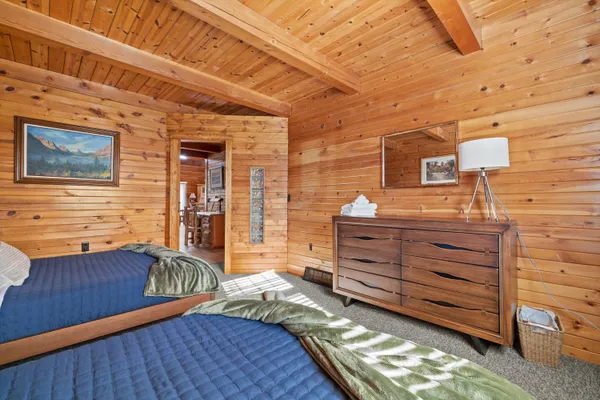 $749,000 | 9225 400th Avenue, Randall, WI 53128