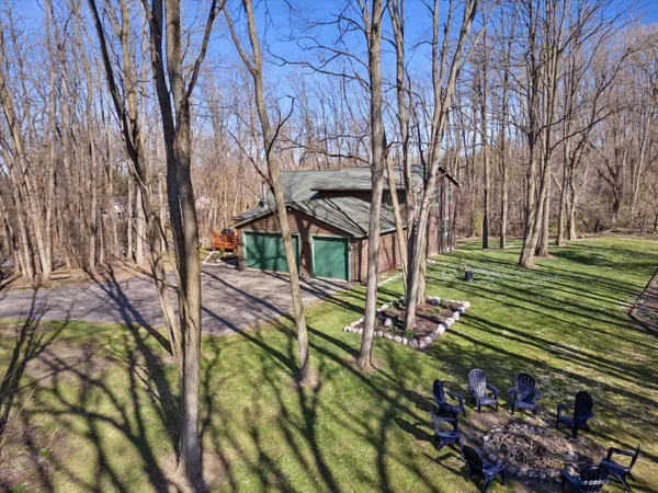 $749,000 | 9225 400th Avenue, Randall, WI 53128