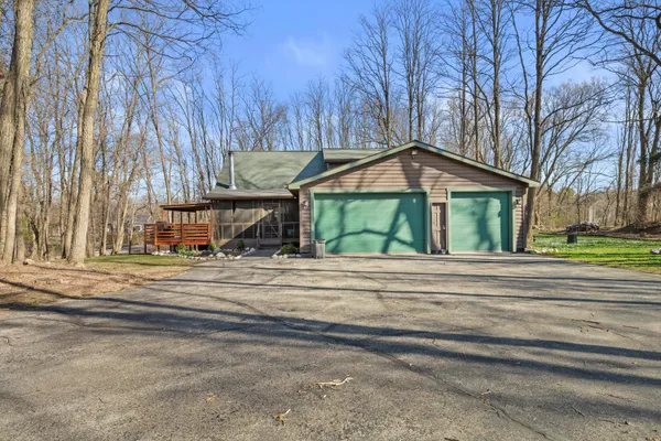 $749,000 | 9225 400th Avenue, Randall, WI 53128
