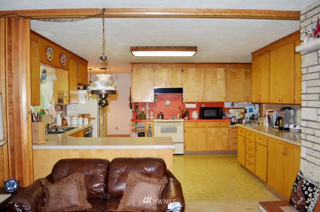 1110 Rancho Road Centralia, WA 98531 - Photo 6 of 24 Gallery Image 6