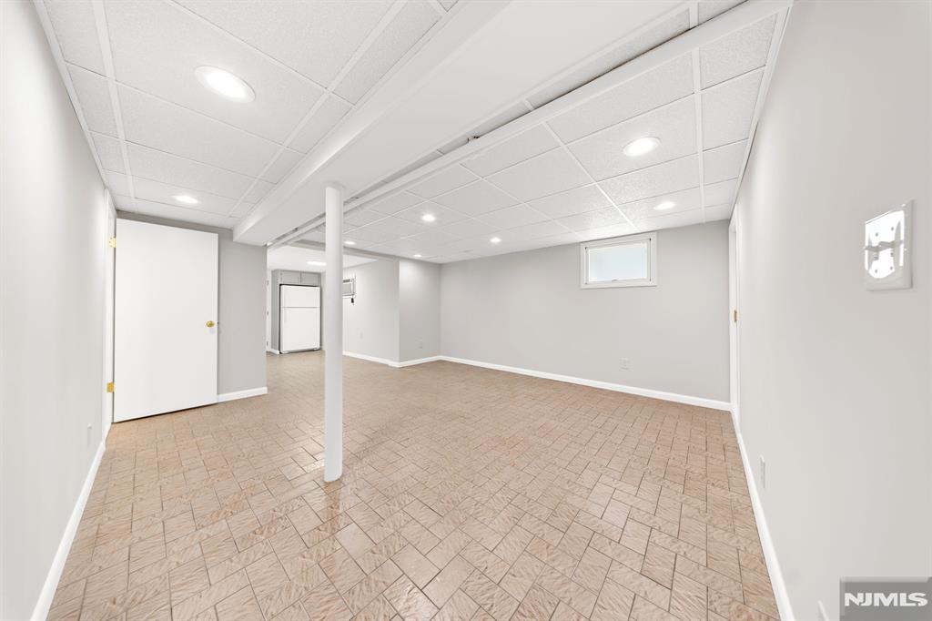 271 Travers Place Lyndhurst, NJ 07071 - Photo 29 of 50