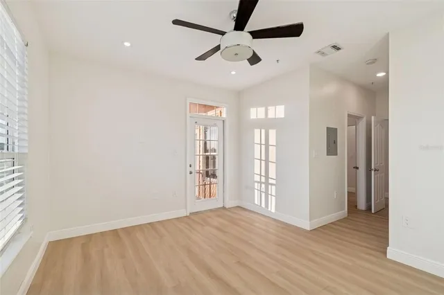 $2,700 | 5000 Culbreath Key Way, Unit 4207, Tampa, FL 33611