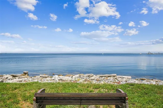 $2,700 | 5000 Culbreath Key Way, Unit 4207, Tampa, FL 33611