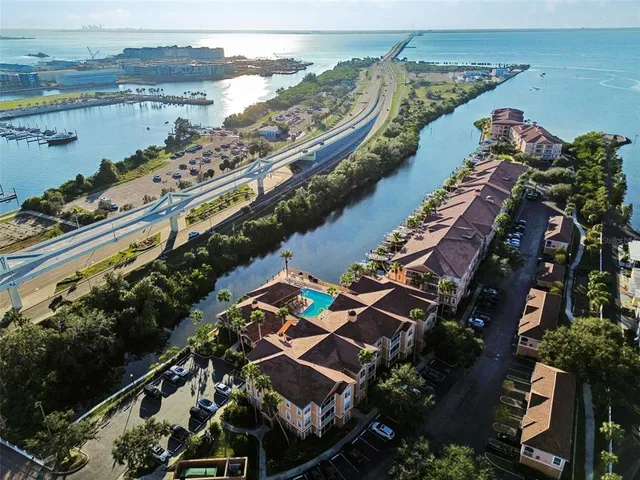 $2,700 | 5000 Culbreath Key Way, Unit 4207, Tampa, FL 33611